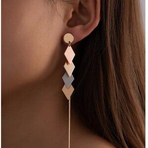 1 Pair Women Metallic Tassel Multicolor Earrings